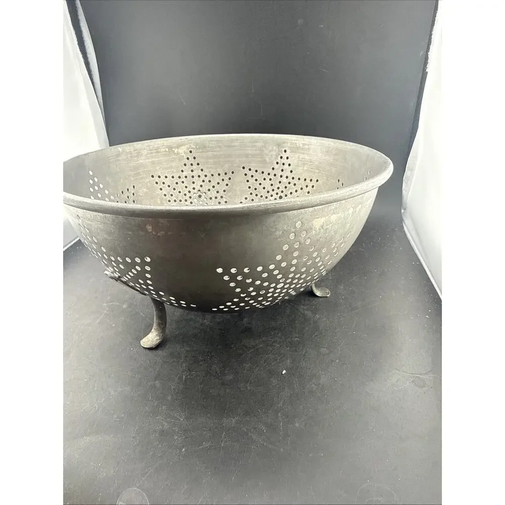 Vintage MCM Colander Star Pattern Strainer Aluminum Footed Mid Century 9